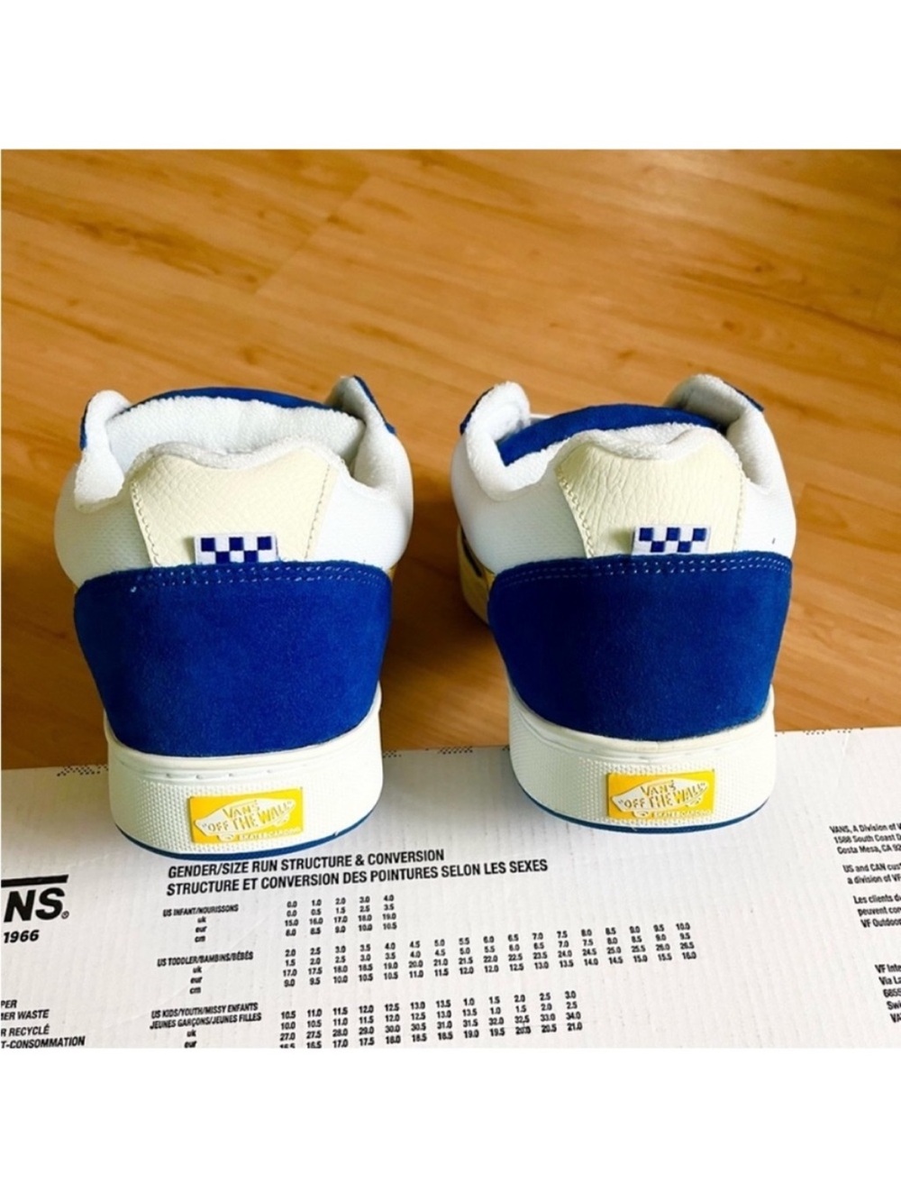 Vans Skate Estazzo Shoe Blue
Yellow Women 9.0 US - Picture 7 of 9